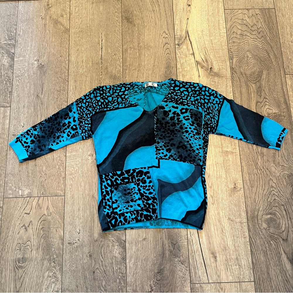 Vintage knit print top